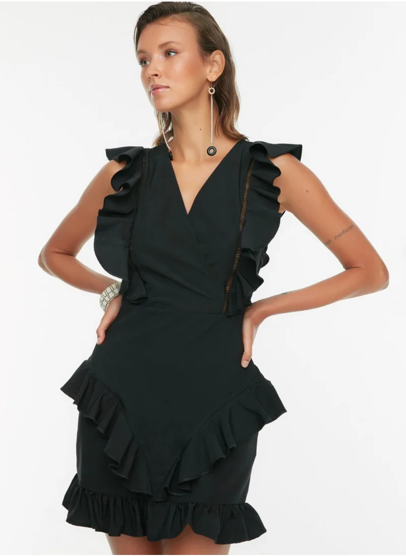 trendyol V-Neck Ruffle Detail Dress