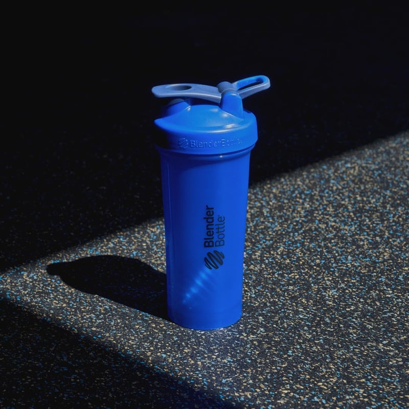 BlenderBottle Classic V2 Shaker Bottle Perfect for Protein Shakes and Pre Workout - Image 2