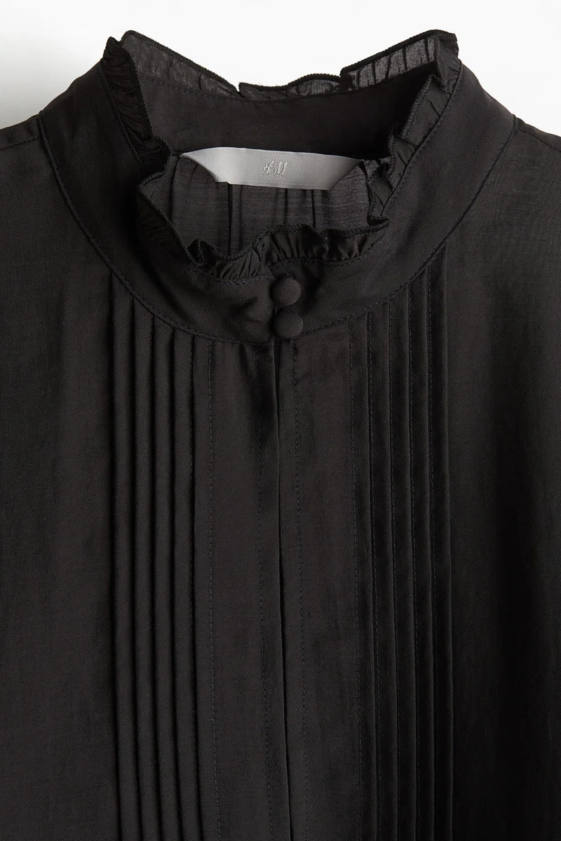 H&M Sheer pintuck blouse