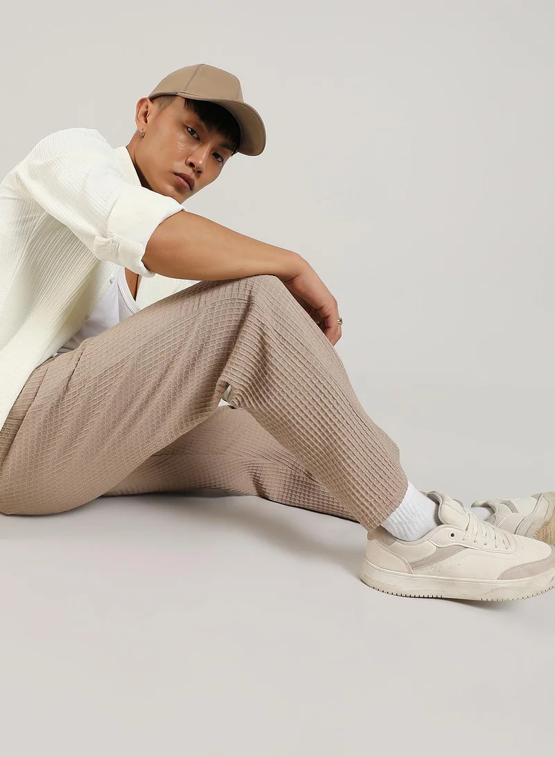 Campus Sutra Men's Beige Textured Graph Check Trousers