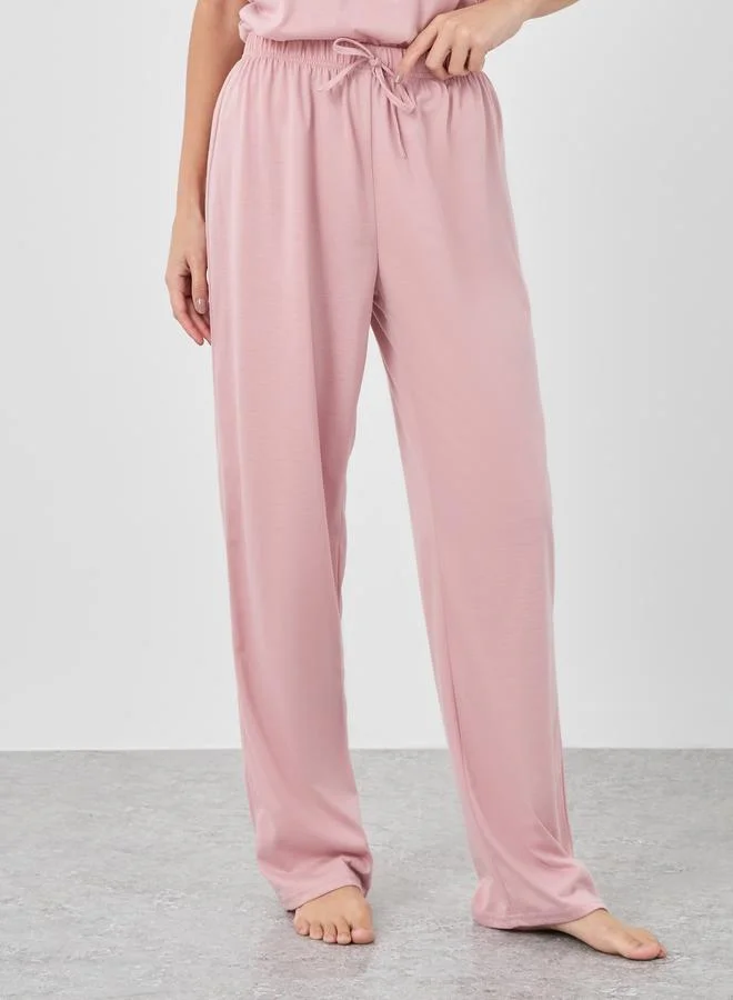 ستايلي Styli Lace Insert Round Neck T-Shirt and Pyjama Set