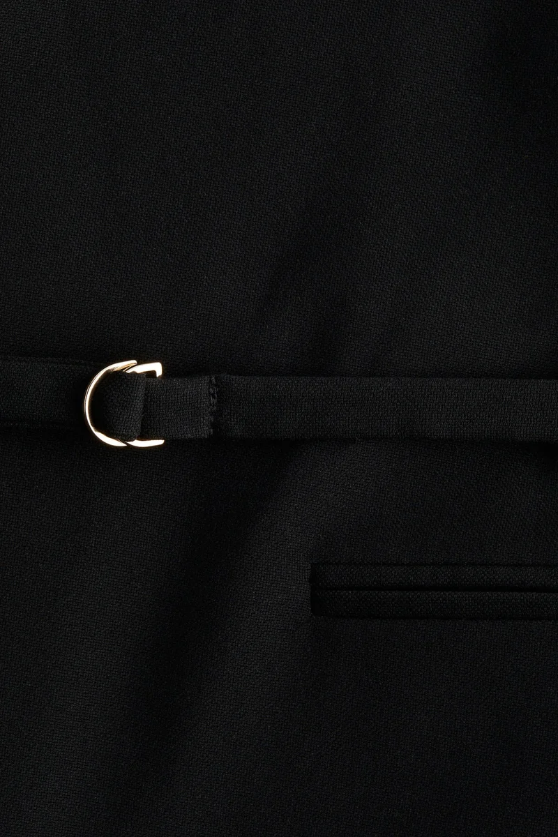 اتش اند ام بليزر مزود بحزام