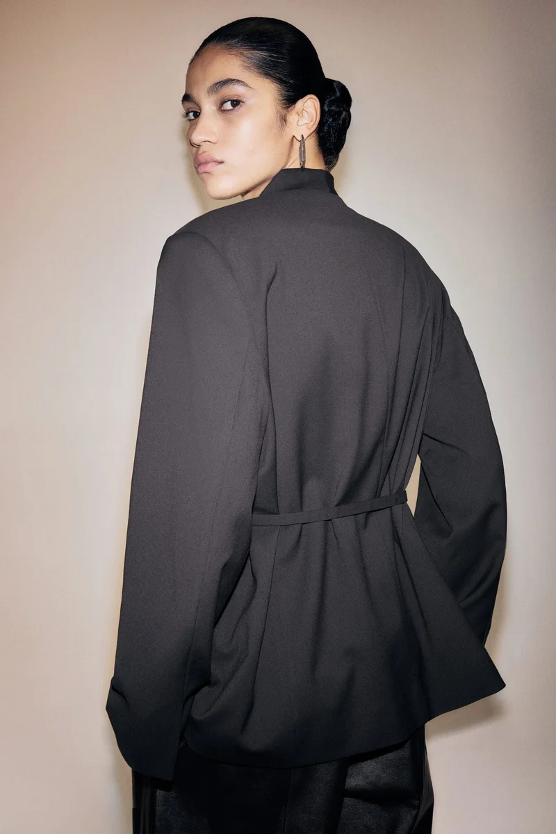 اتش اند ام بليزر مزود بحزام