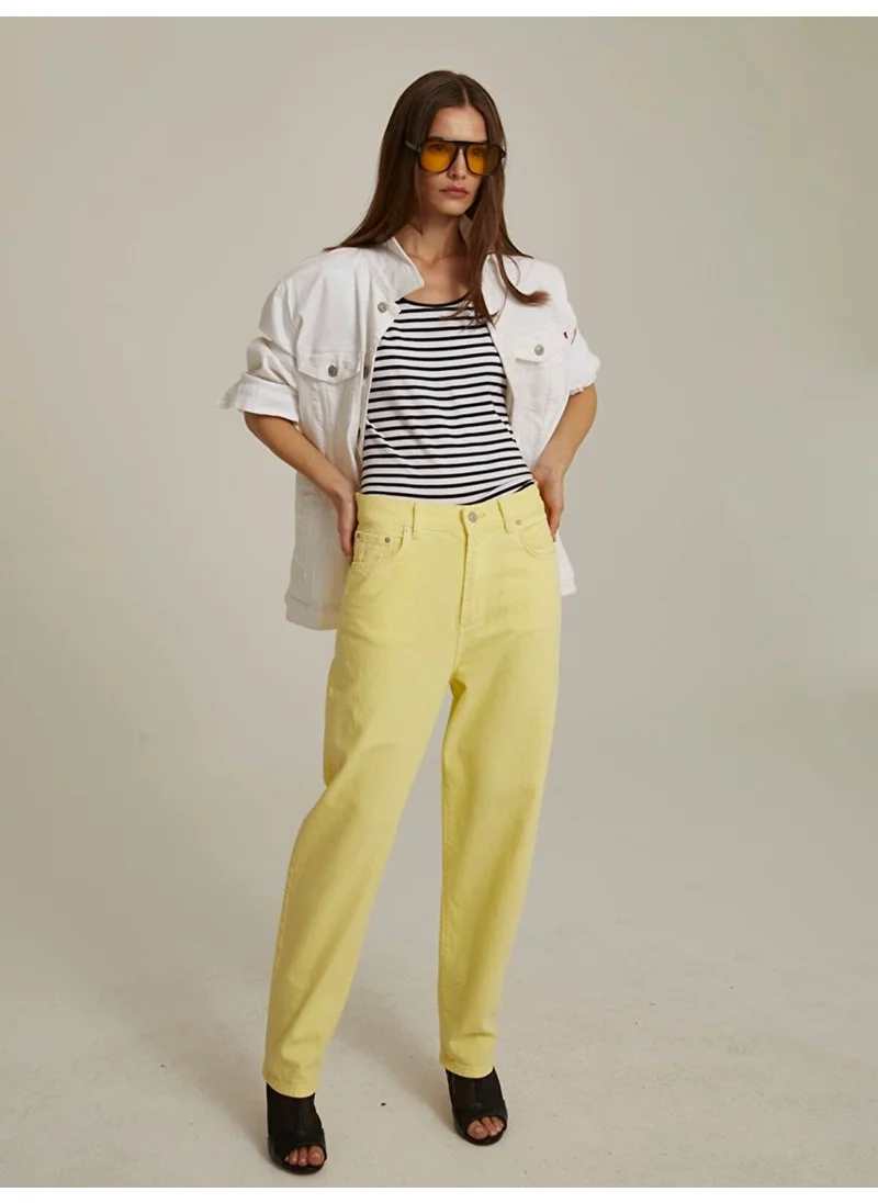 ال تي بي Women's Shena Relaxed Cut Jeans