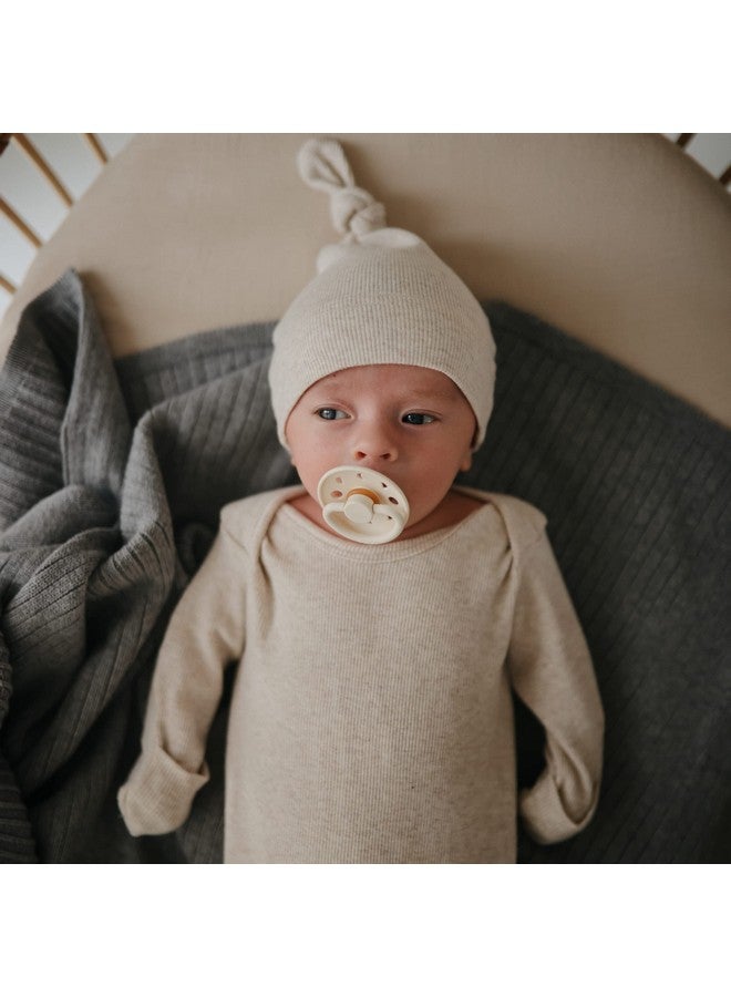 فريج لهاية فريغ مون المصنوعة من السيليكون الناعم والحريري | صُنعت في الدنمارك | خالية من مادة BPA (لون وردي/كريمي، من 0 إلى 6 أشهر) - Image 4