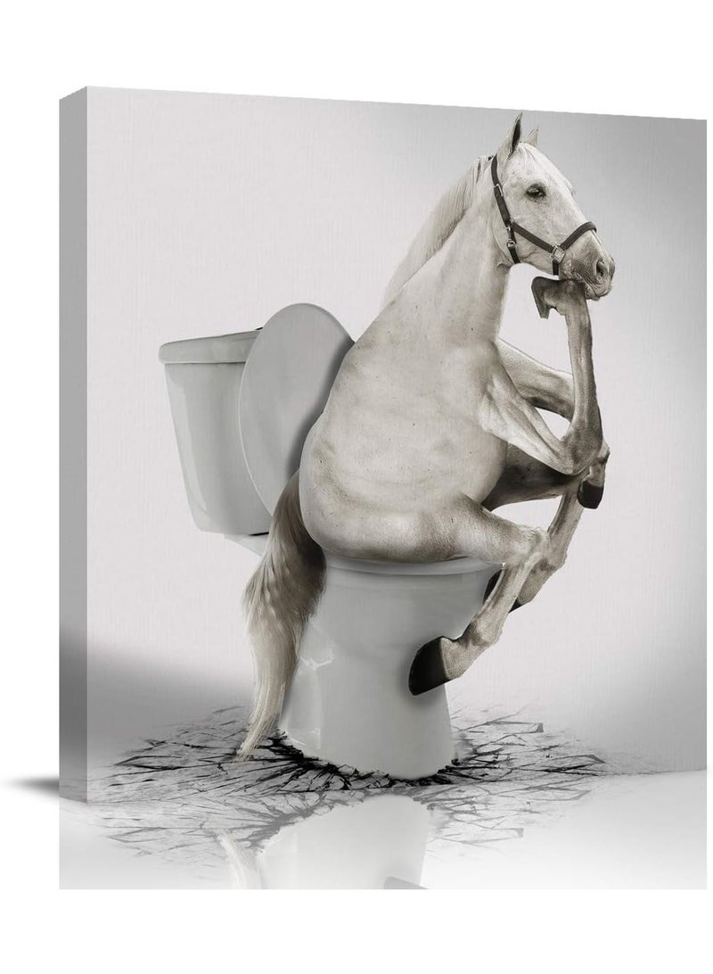 مؤسسة فكرة اليوم لوحة فنية جدارية من القماش مطبوعة عليها صورة حيوان، مقاس 16 × 16 بوصة، لوحة زيتية فنية من الخشب ومؤطرة لتزيين حائط الحمام، حصان يجلس على المرحاض ويتأمل - Image 1