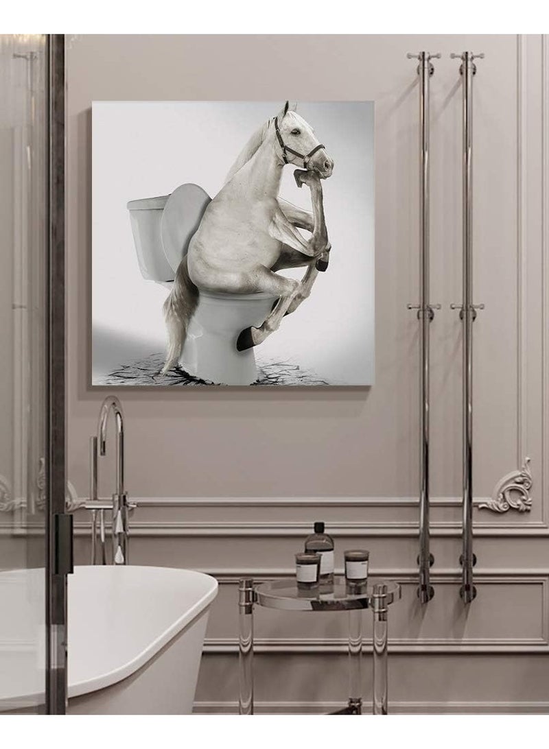 مؤسسة فكرة اليوم لوحة فنية جدارية من القماش مطبوعة عليها صورة حيوان، مقاس 16 × 16 بوصة، لوحة زيتية فنية من الخشب ومؤطرة لتزيين حائط الحمام، حصان يجلس على المرحاض ويتأمل - Image 4