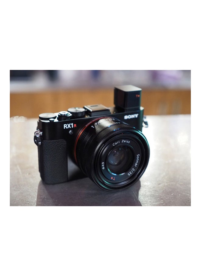 سوني كاميرا رقمية مدمجة Cyber-shot DSC-RX1R II بدقة 42.4 ميجابكسل - Image 3