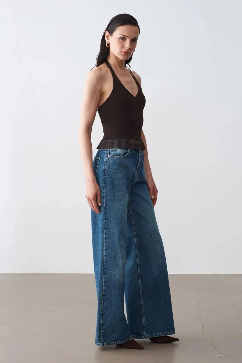 DILVIN Ribbed Lace Halterneck Blouse