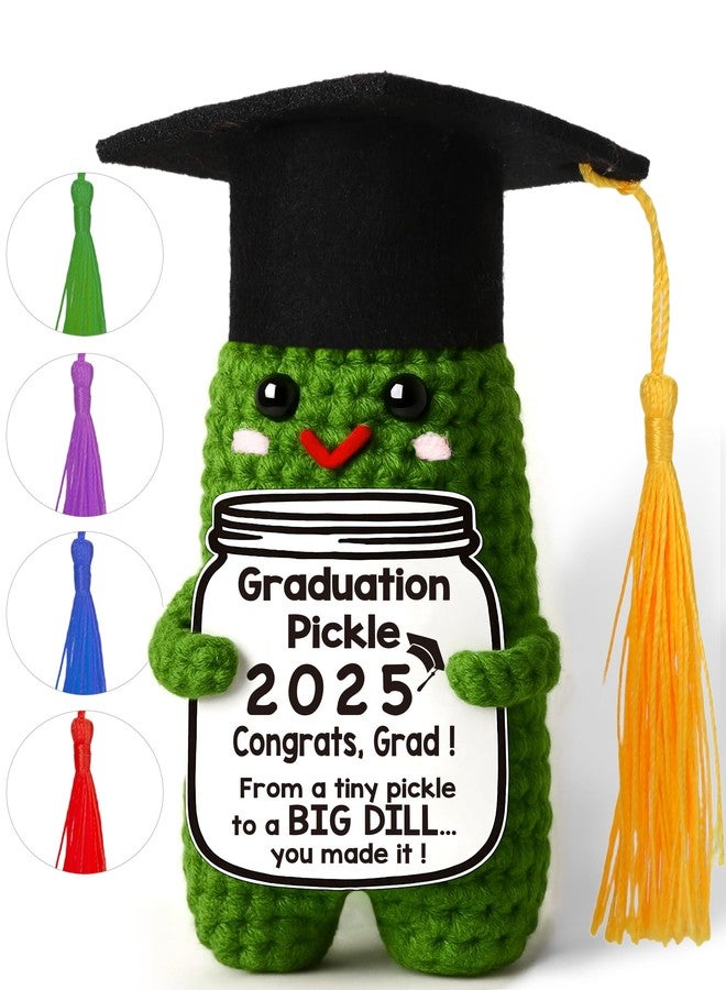 MAMAGIFTREE زينة تخرج من MAMAGIFTREE لعام 2025، هدايا تخرج كروشيه يدوية مضحكة على شكل مخلل، هدية مثالية له ولها - هدايا تهنئة لطيفة لخريجي دفعة 2025 من المدرسة الثانوية والجامعة، مع 5 شرابات ملونة. - Image 1