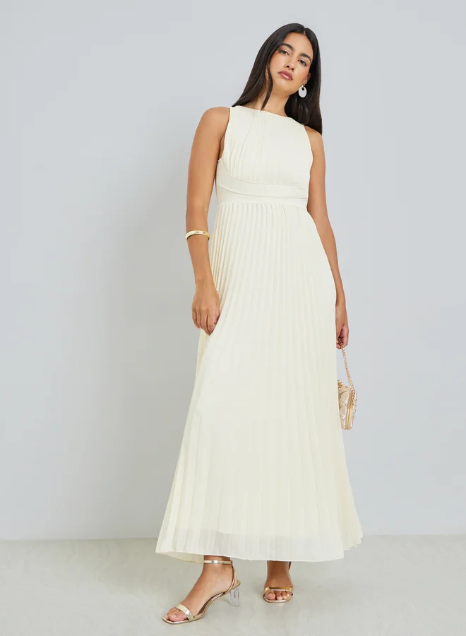 Cream Pleated Sleeveless Maxi Dress