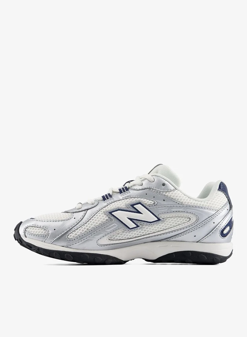 204L Sneakers