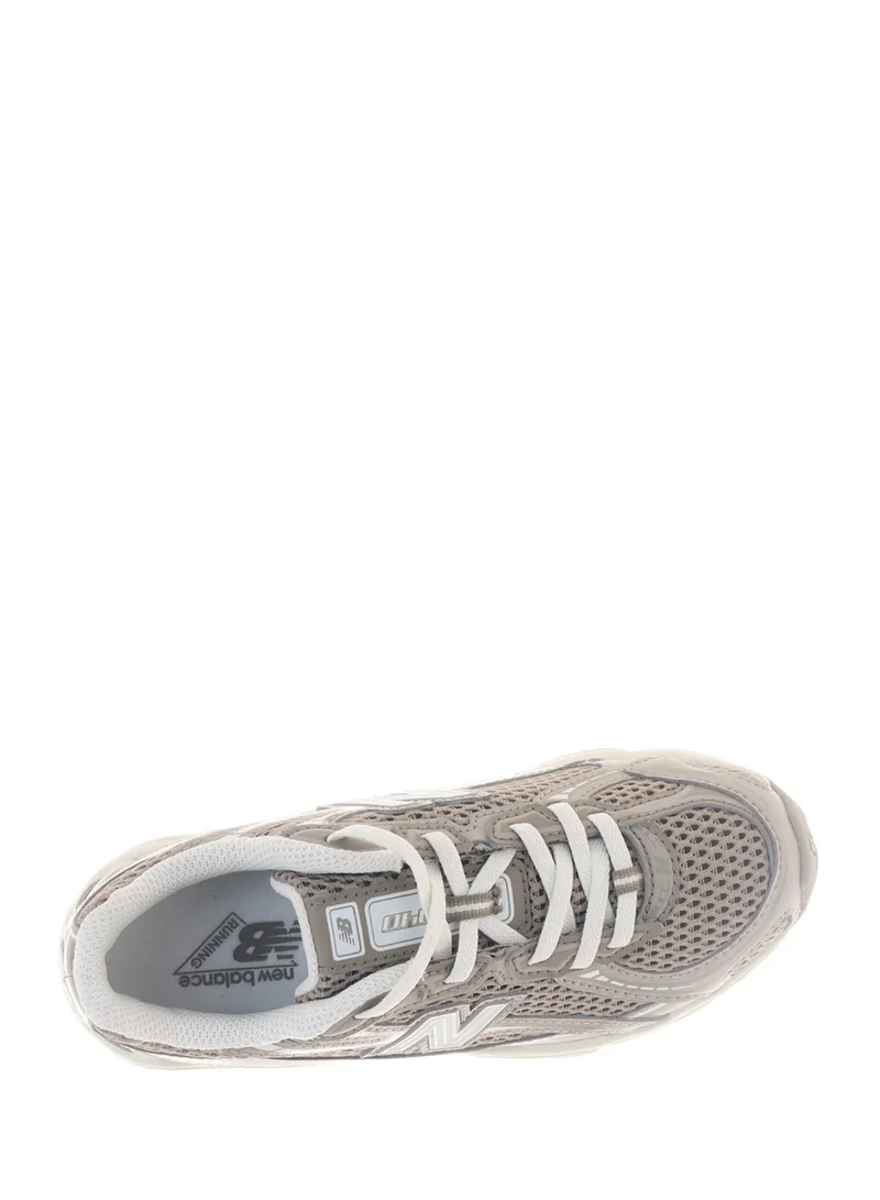 New Balance 740
