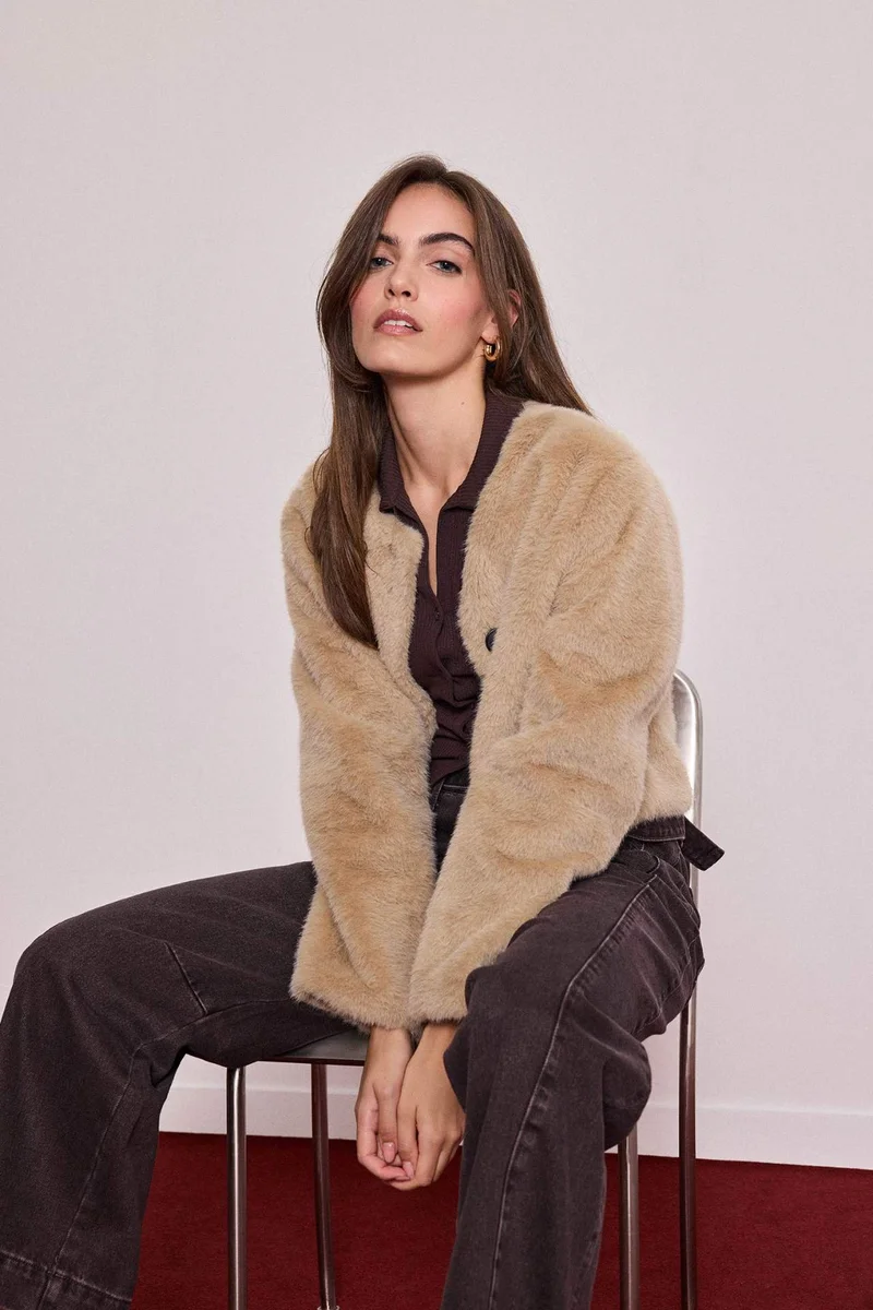 ديفاكتو Regular Fit Faux Fur Jacket
