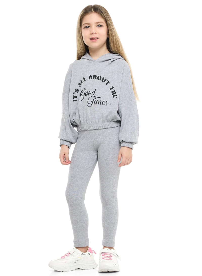 فكتور اند جين طقم رياضي قطعتين للبنات بنقوش مرحة - رمادي فاتح