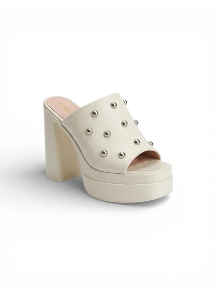 لايف ستيلاش  حذاء نسائي بكعب عالٍ من الجلد مرصع X-15 - بيج - Image 2