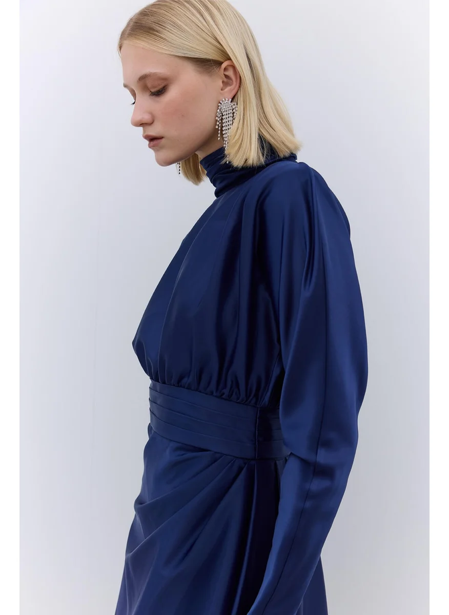 مانوكا Satin Shoulder Draped Evening Dress Navy Blue