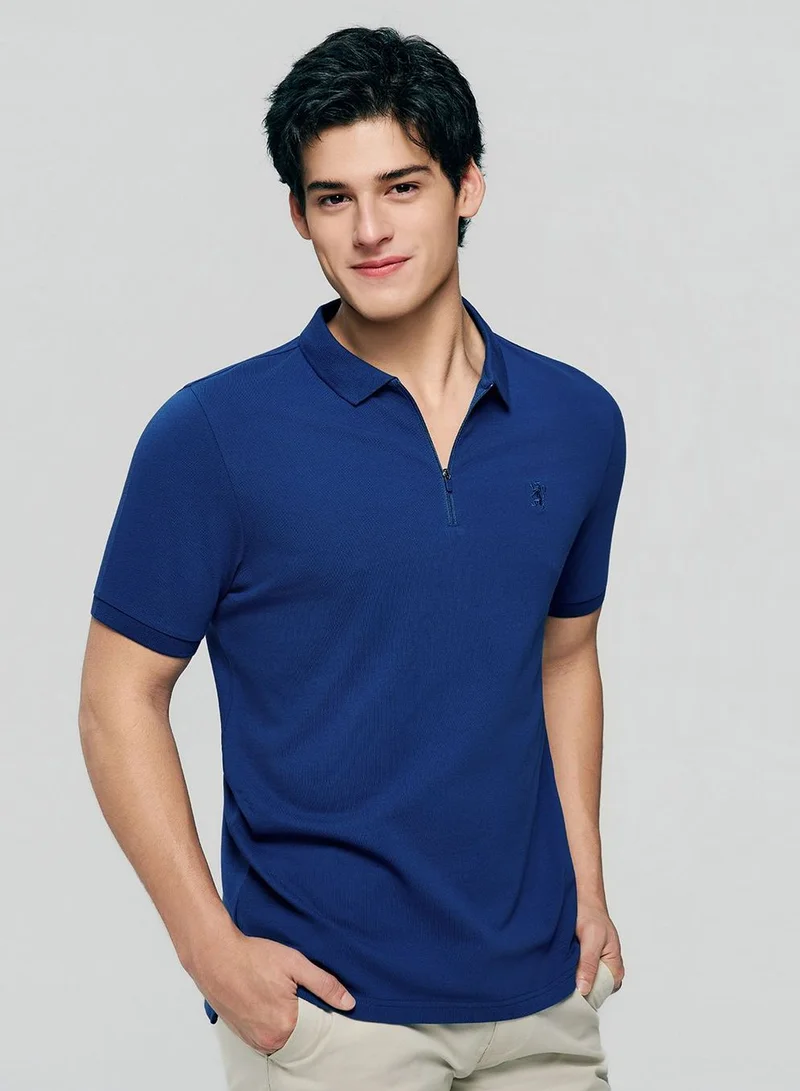 Men's Slim Fit Small Lion Zipper Polo
