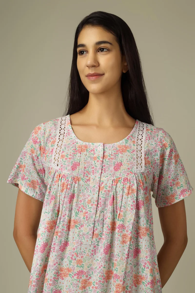 After Dark Buttercup, Multicolor Nightdress