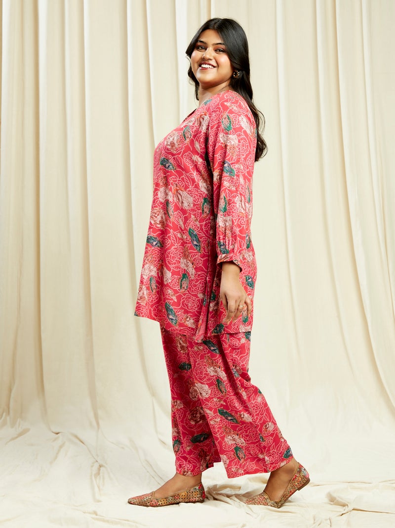 globus Globus Gloplus Women Pink V-Neck Floral Print Tunic With Wide Leg Trousers Plus Size Co-Ord Set  - Image 2