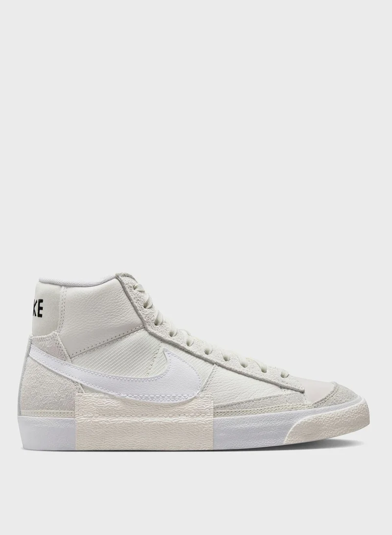 Nike Blazer Mid '77 Pro Club