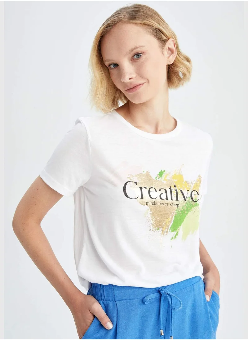 ديفاكتو Regular Fit Short Sleeve Colour Block Slogan Print T-Shirt