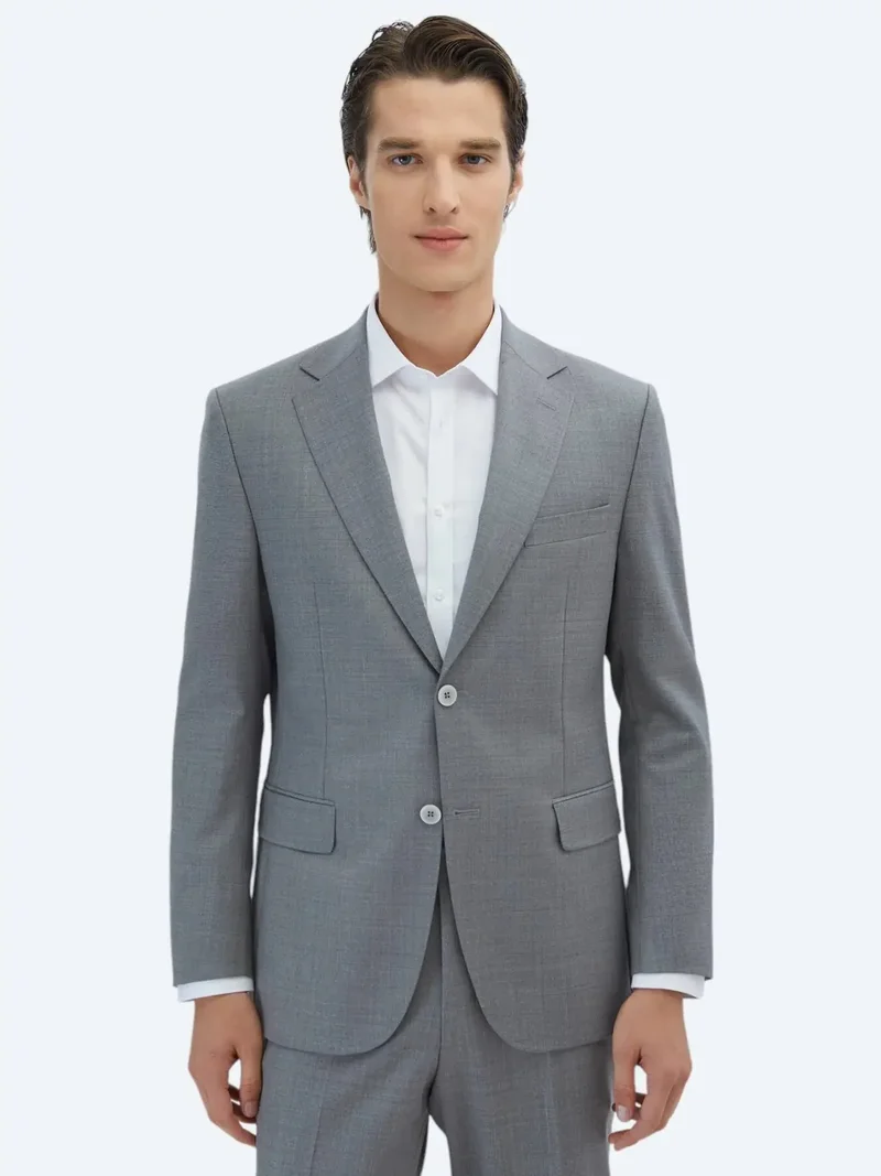 كيب بدلة رمادية منقوشة بقصة عادية من مزيج الصوف