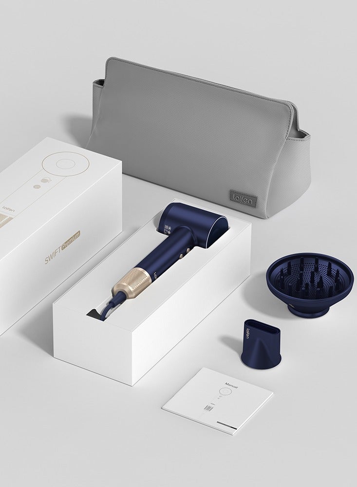 لايفن سويفت بريميوم مجفف الشعر الايوني الفاخر- أزرق ذهبي | الأول عالميًا في سرعة عالية، ٢٠٠ مليون أيونات، ١١٠,٠٠٠ دورة في الدقيقة، تجفيف سريع، منخفض الضوضاء، فوهتان مغناطيسيتان، وحقيبة سفر مقاومة للماء - Image 5