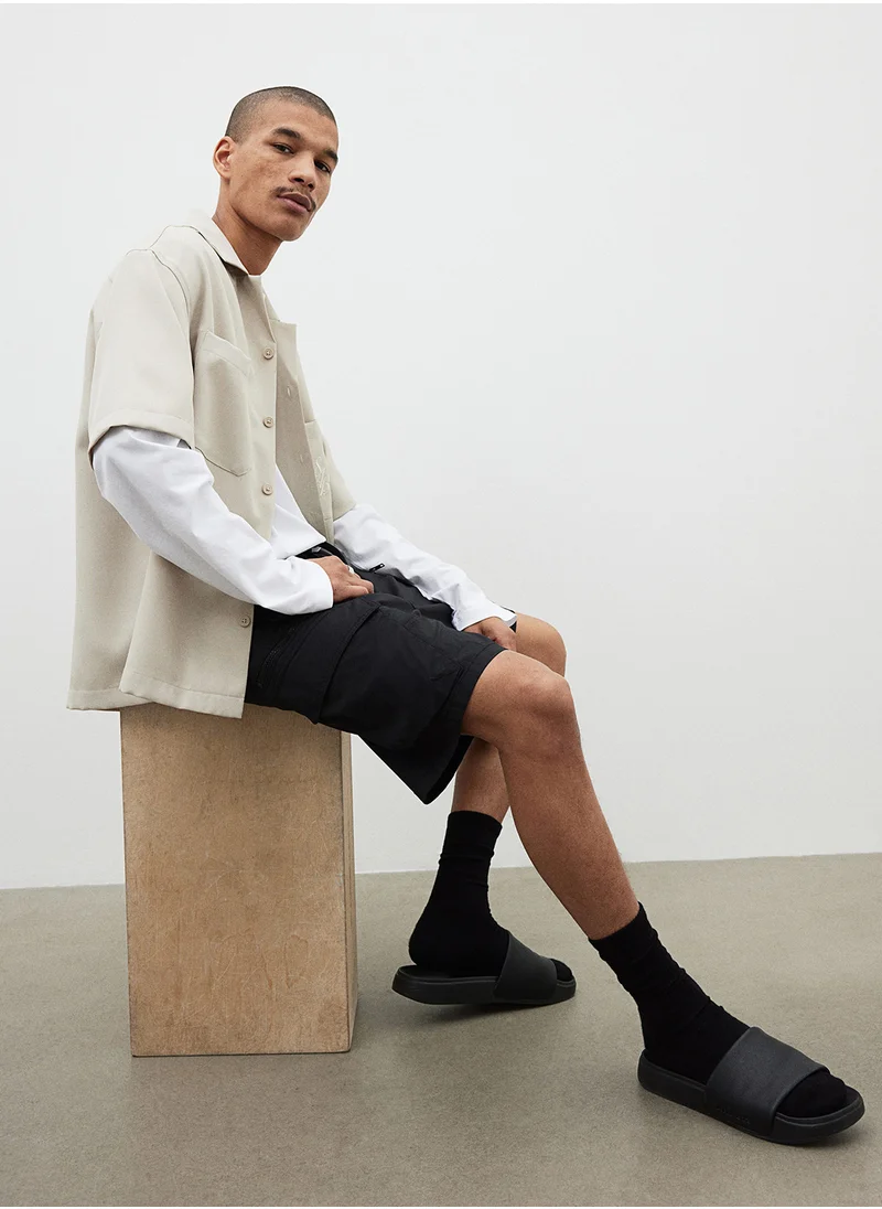 H&M Regular Fit Cargo Shorts
