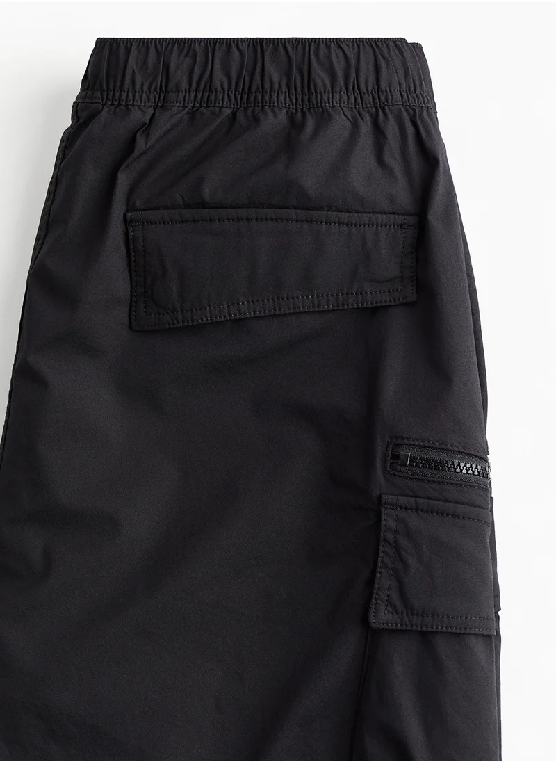 اتش اند ام Regular Fit Cargo Shorts