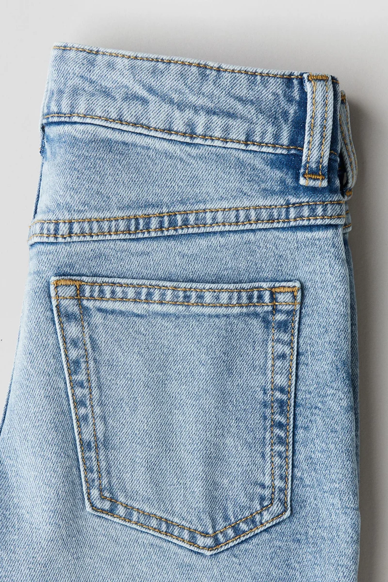 H&M Relaxed Tapered Fit Jeans