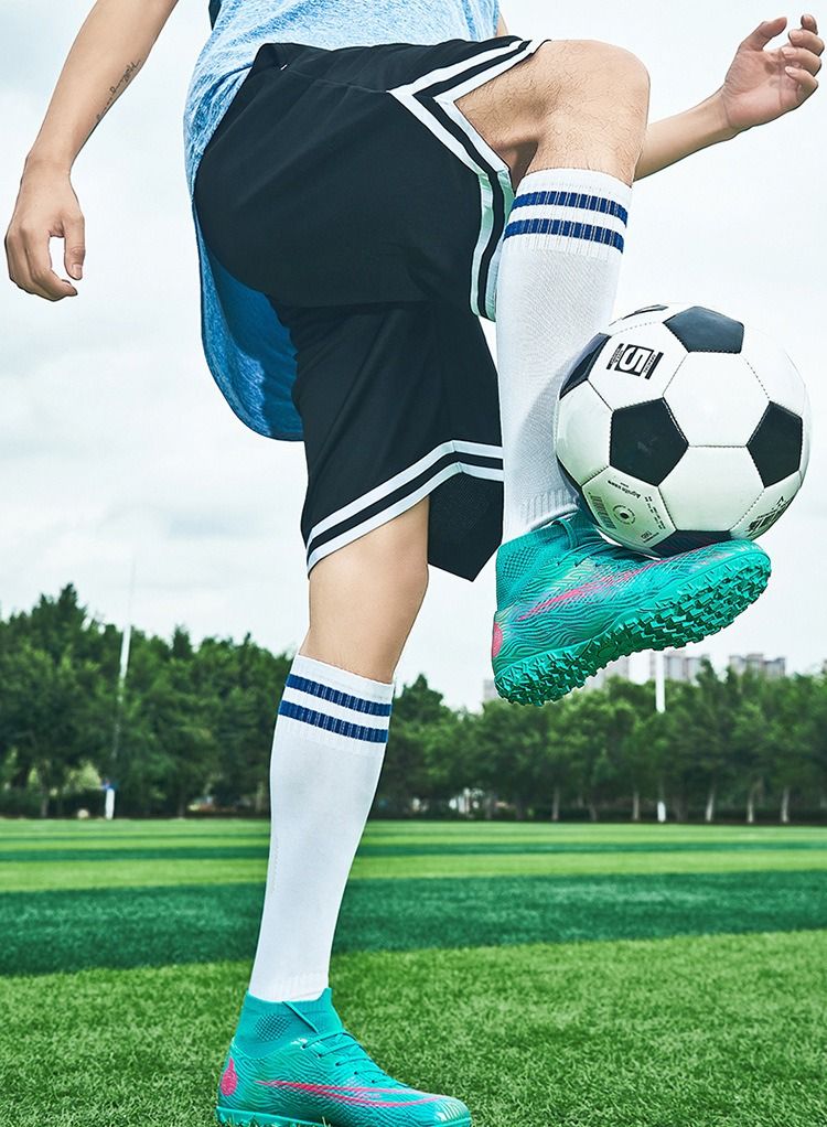 Men's Football Shoes Hard Ground Football Shoes Outdoor and Indoor Professional Youth Boys' Football Shoes Men's and Women's Football Shoes - Image 2
