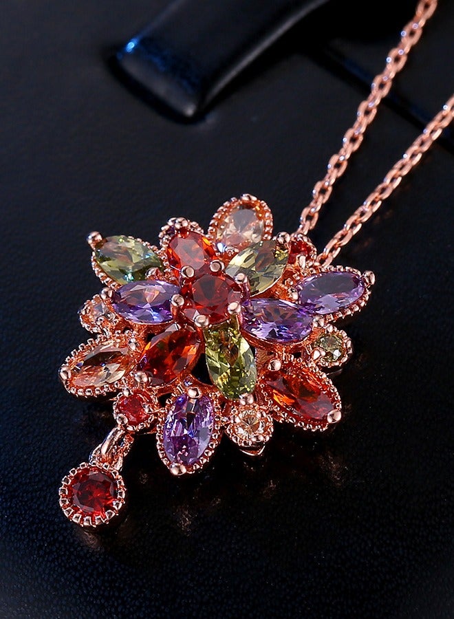 قلادة مطلية بالذهب عيار 18 قيراطًا من الزركون السويسري المكعب بتصميم زهرة مزدوجة للنساء والفتيات - Image 3