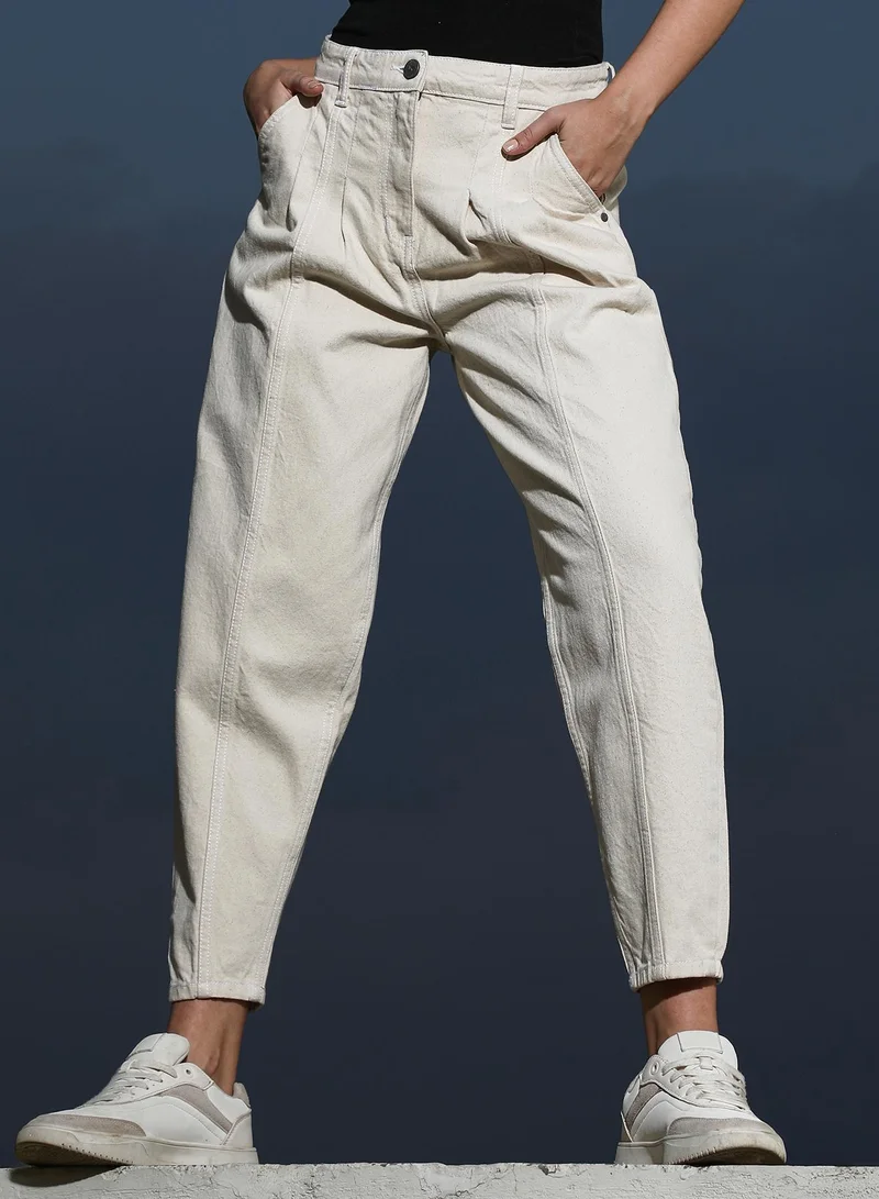 Campus Sutra Women's Ecru White Dark-Wash Tapered Denim Jeans For Casual Wear | High-Waist | Regular Fit | Button Closure | Denim Jeans Crafted With Comfort Fit For Everyday Wear