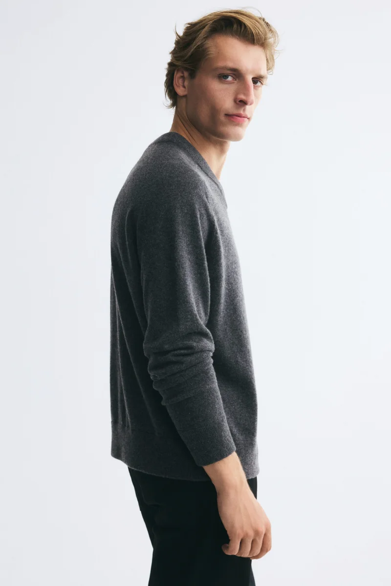 H&M  Relaxed Fit Cashmere jumper for Men | Best Price UAE
