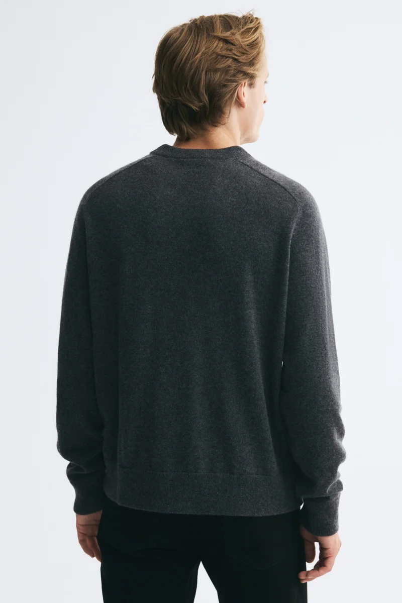 H&M  Relaxed Fit Cashmere jumper for Men | Best Price UAE