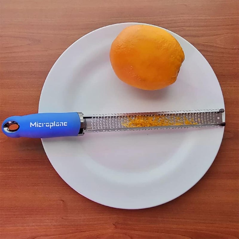 Microplane Premium Classic Zester (Classic Blue) - Image 3