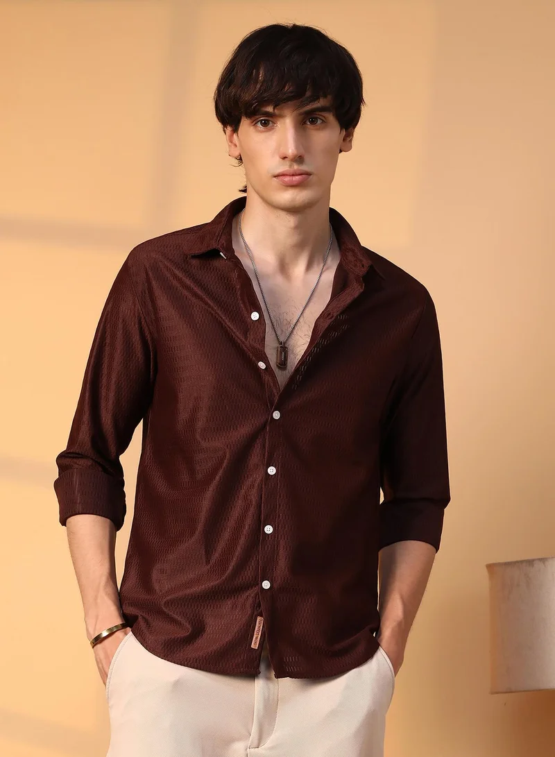 Campus Sutra Men's Chocolate Brown Solid Honeycomb Shirt For Casual Wear | Spread Collar | Long Sleeve | Button Closure | Shirt Crafted With Comfort Fit For Everyday Wear