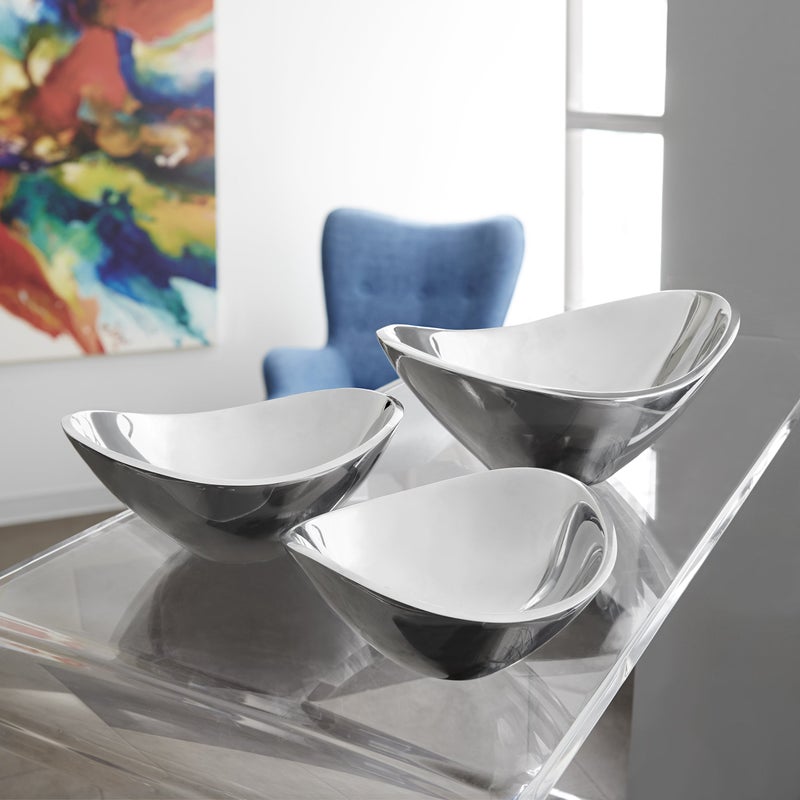 Nambe nambe Butterfly Bowl | 6 Inch Chillable Salad Serving Bowl for Dips  Salsa  Appetizers  Olives  and Guacamole | Oven and Freezer Safe | Made of Metal Alloy - Image 4