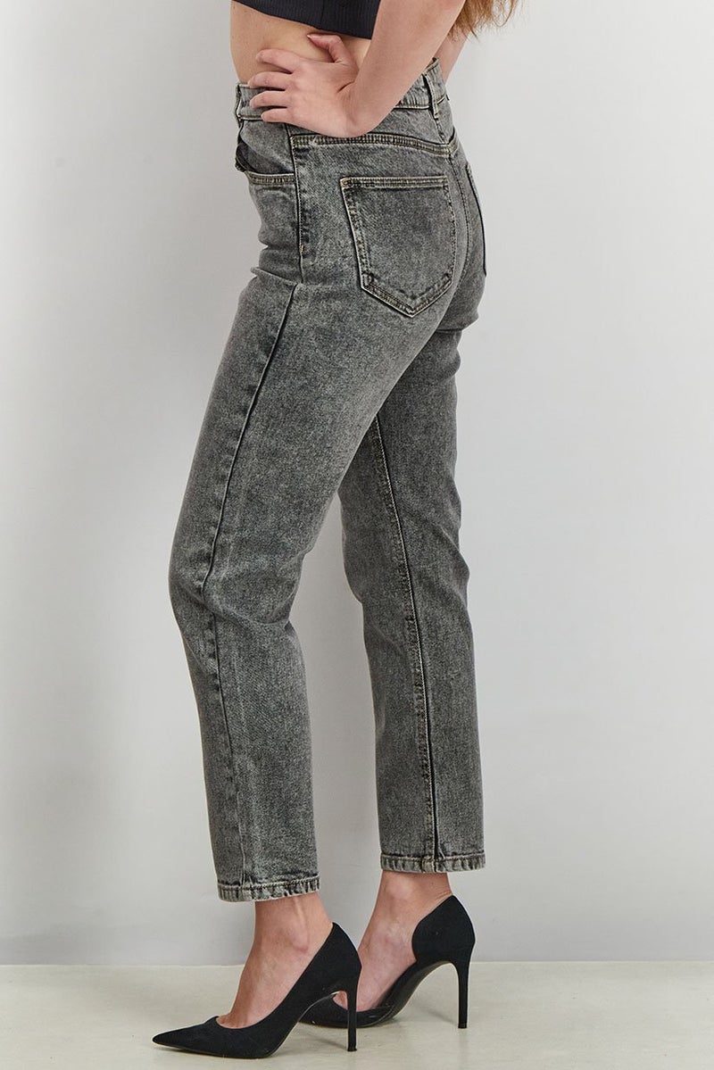 Don't Call Me Jennyfer Women Slim Mom Fit Solid Non Stretchable Pants, Wash Grey - Image 4