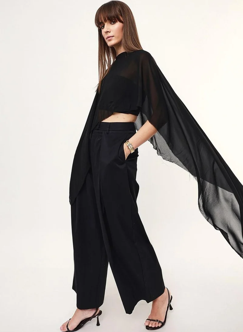 دينيس لينغو Women Black Poly Solid Full Casual Flared Trouser