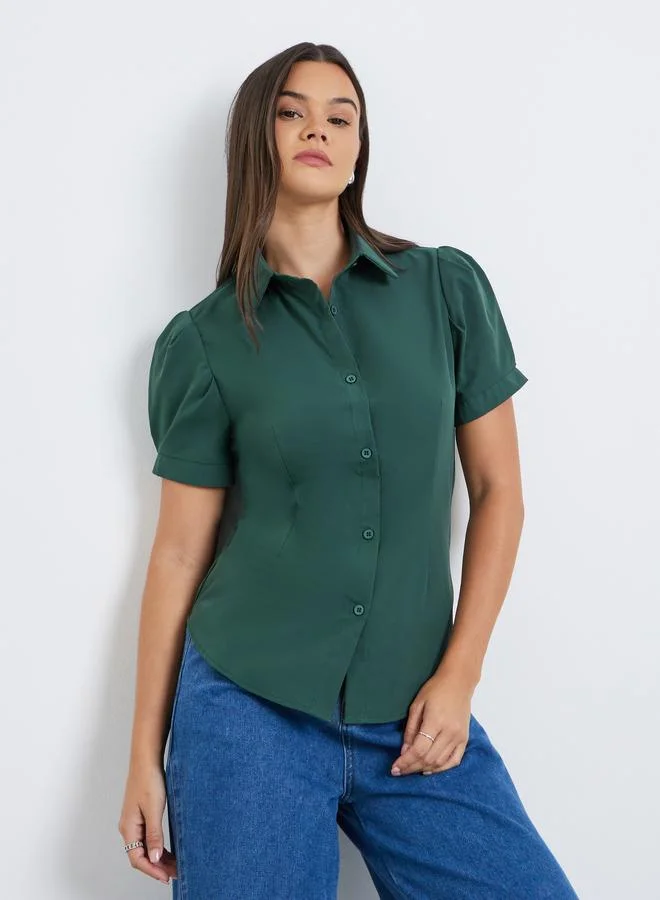 ستايلي قميص بأزرار وأكمام منتفخة بياقة واسعة