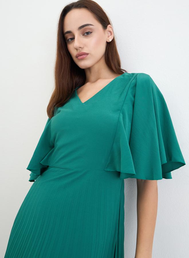 Styli Pleated Crepe A-Line Maxi Dress with Frill Sleeves - Image 3