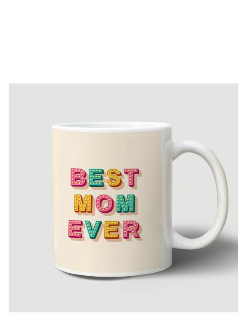 حكاية شمعة مج من السيراميك بطبعة تصميم "أفضل أم" بلون أبيض - Image 2