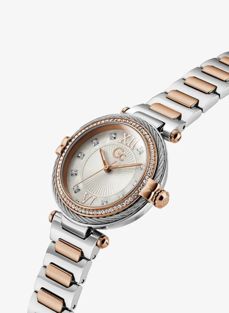 Gc  Vogue Cable Mid Size Metal Analogue Watch for Women | Best Price UAE