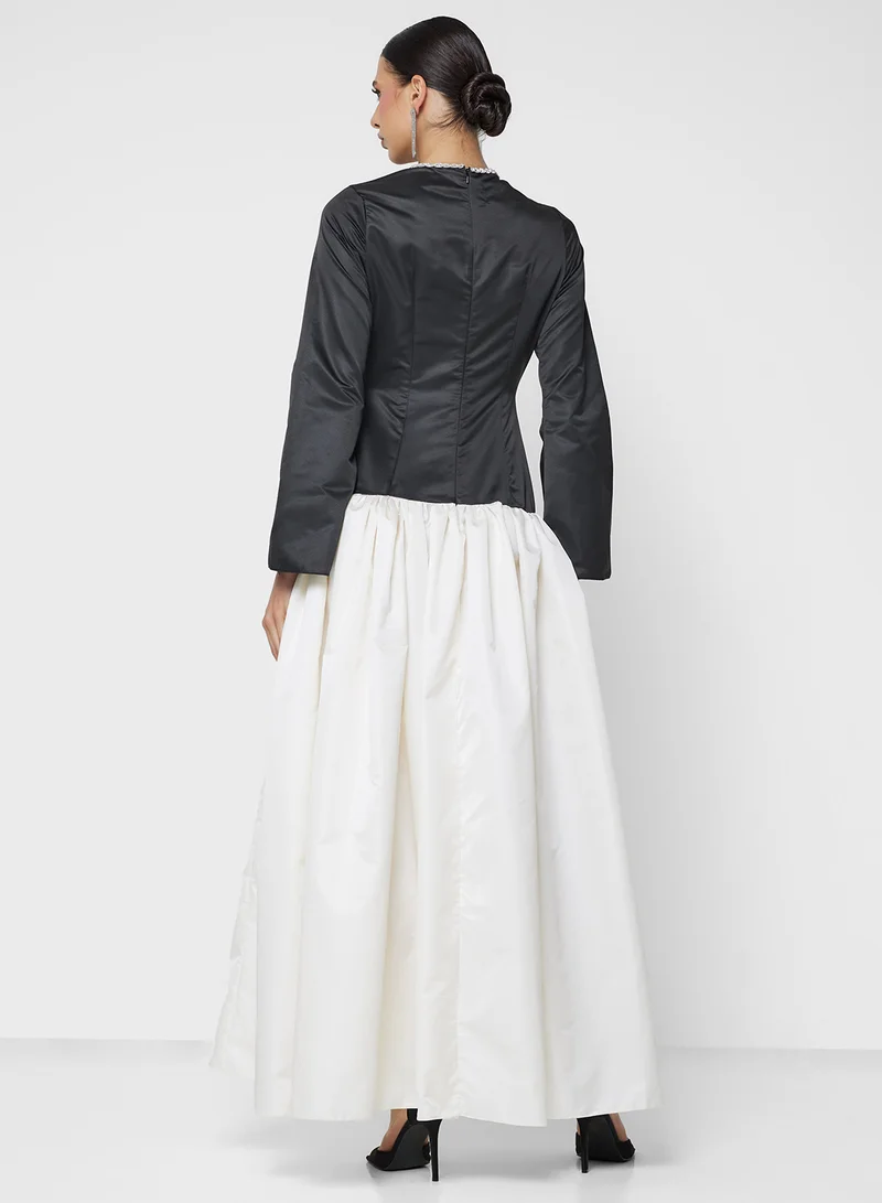 نمشي x Contrast Toned Ball Gown Dress