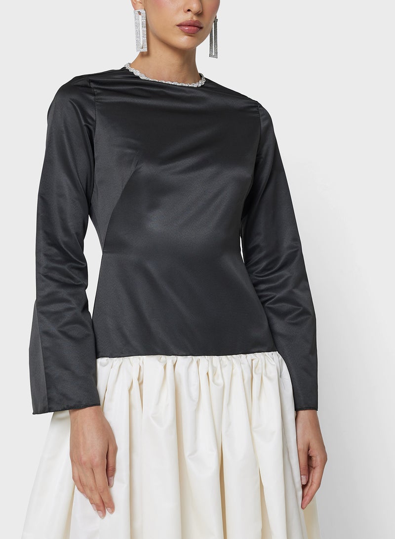 نمشي x فستان سهرة بتصميم متباين - Image 3