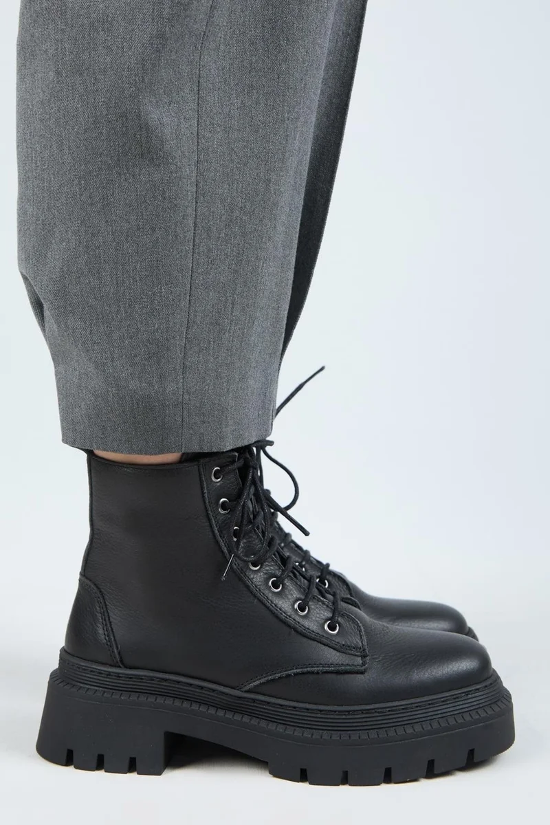 Manijero Manijero (Avjin) Women's Genuine Leather Lace-Up Square Toe Black Boots