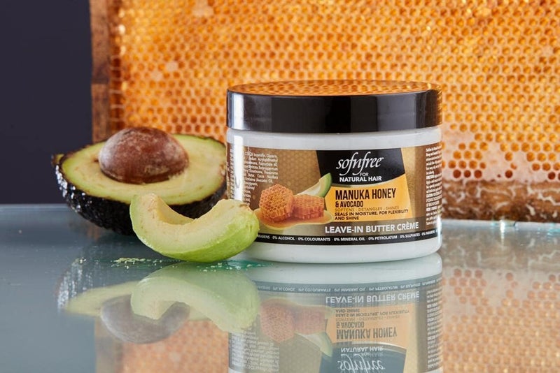 SOFNFREE بلسم شعر سوفت ن فري بدون شطف مع عسل المانوكا وزبدة الأفوكادو الطبيعية ومرطب الشعر للشعر المجعد والمجعد - 11 أونصة سائلة (عبوة من 1) - Image 3