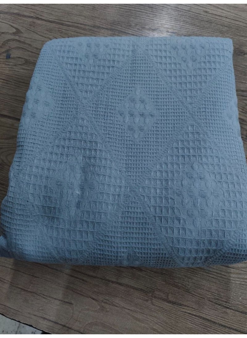 Coverlet – Soft & Breathable for All Seasons - Image 2